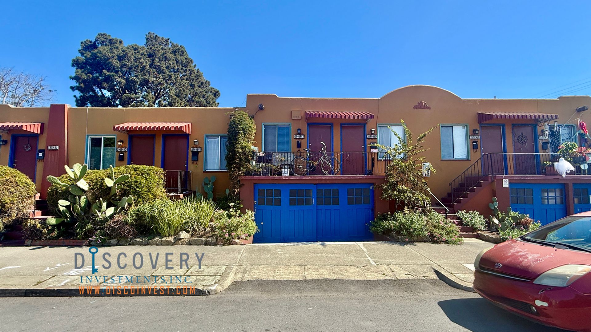 Berkeley Apartment: 2441 Bonar St.