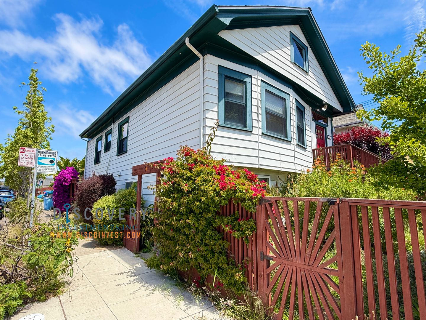 Berkeley Apartment: 1301 Alcatraz Ave./3257 Idaho St.