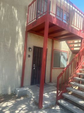 1237-B Menaul Blvd NW – photo 1