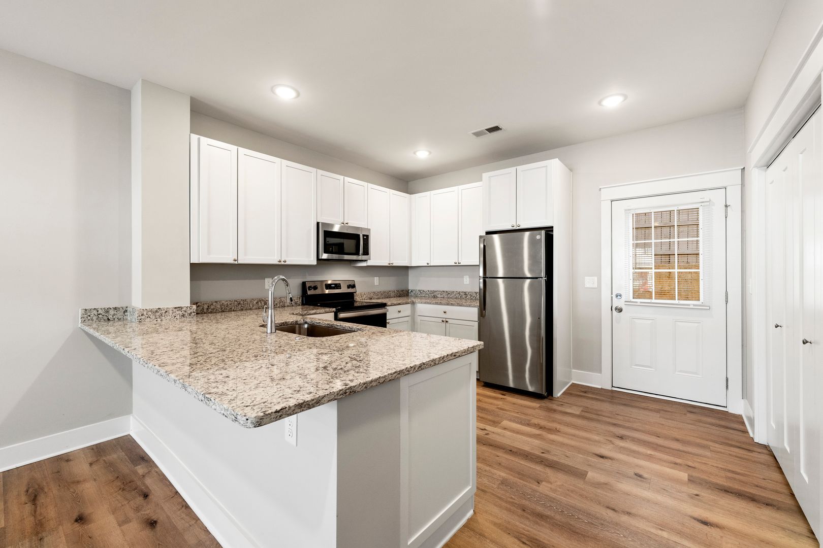 Temple Apartment: 395 Villa Rosa Rd