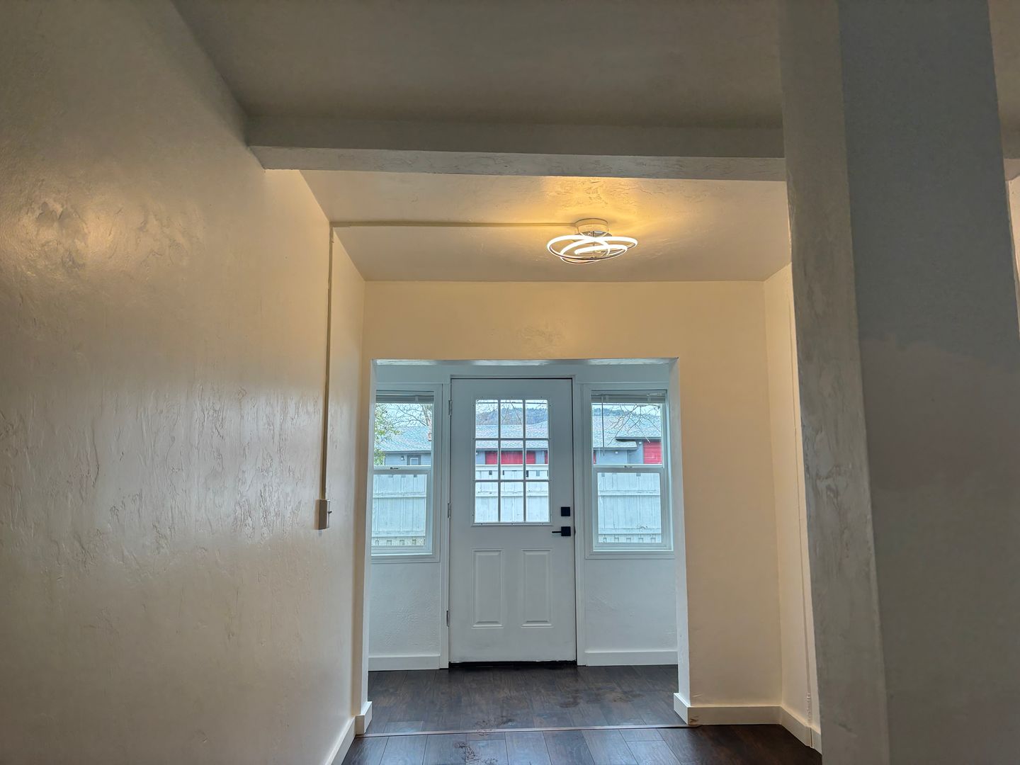 Roseburg Apartment: 4209 Carnes Rd.