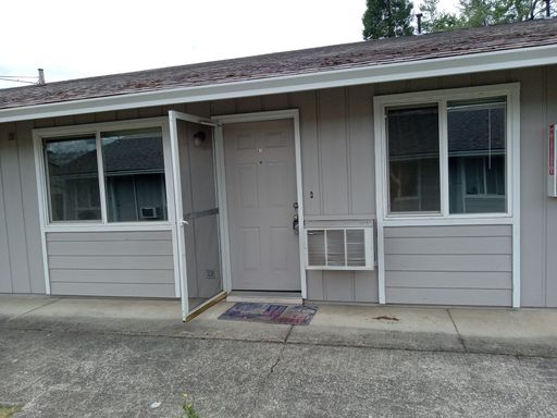 410 W. Second Ave, Sutherlin, OR 97479