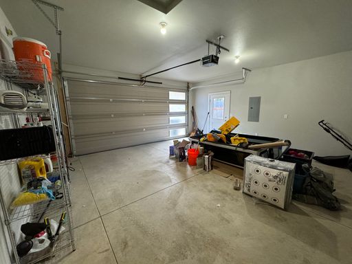 Listing photo thumbnail