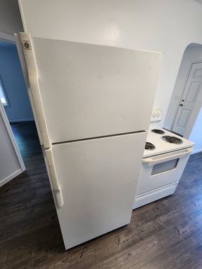 Listing photo thumbnail
