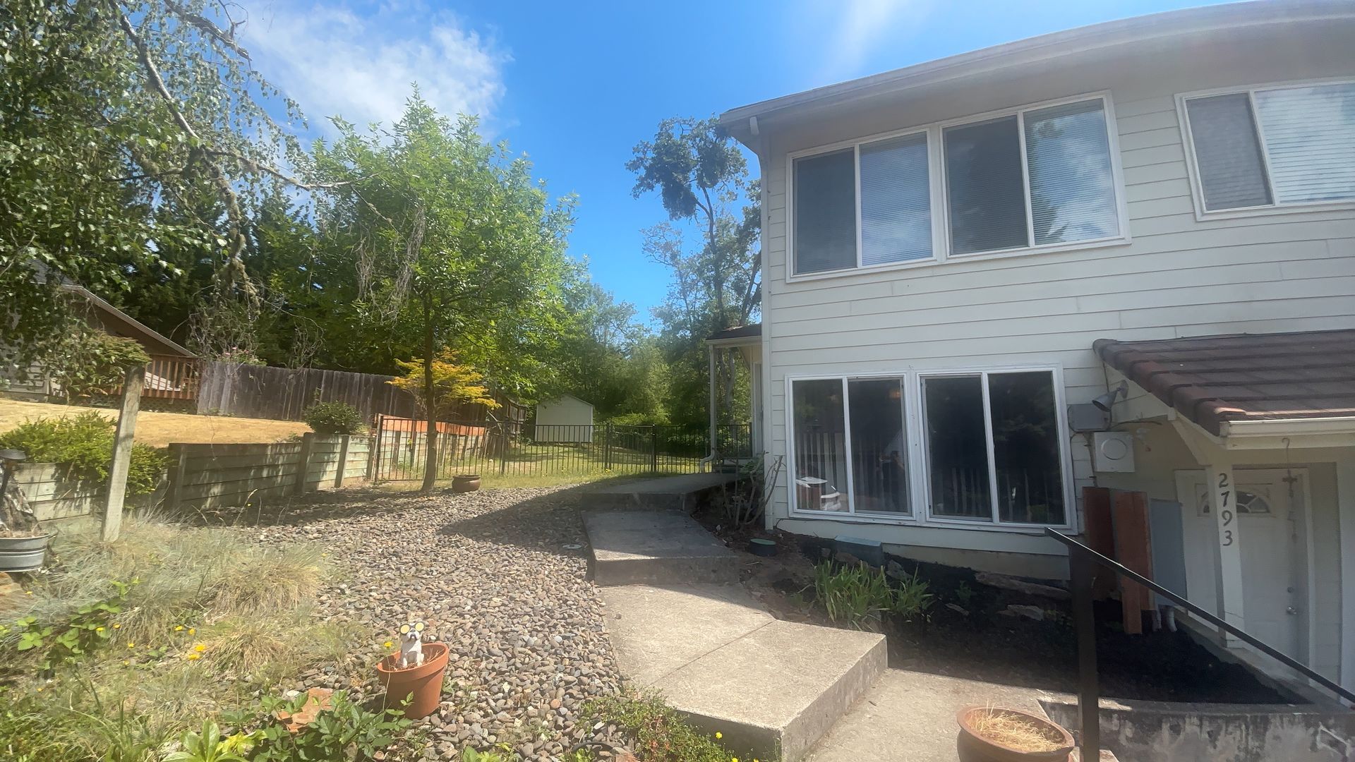 Roseburg Apartment: 2791 NW Kline St.