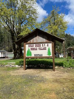 32050 North Umpqua Hwy #4 RV, Idleyld Park, OR 97447