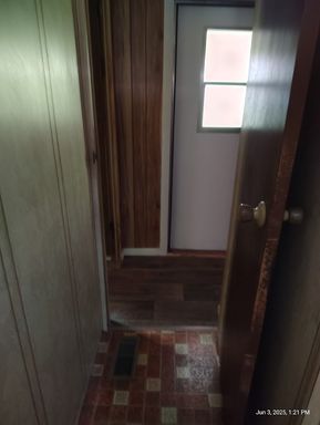 Listing photo thumbnail
