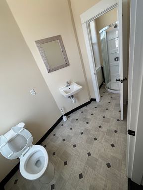 Listing photo thumbnail