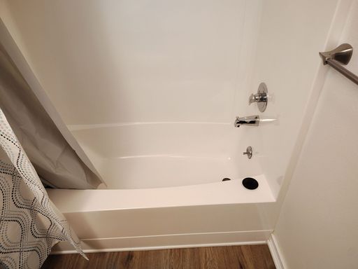Listing photo thumbnail