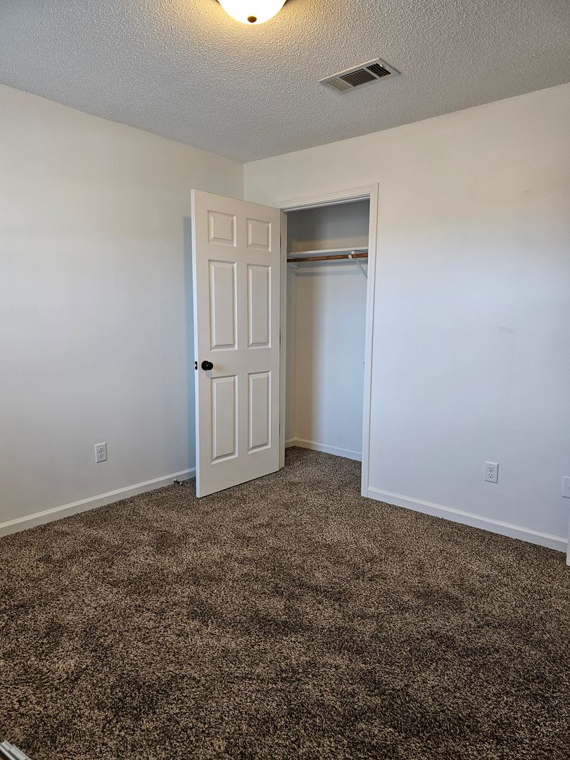 Spacious 4 Bedroom 2 Bath Upstairs 4 of 12