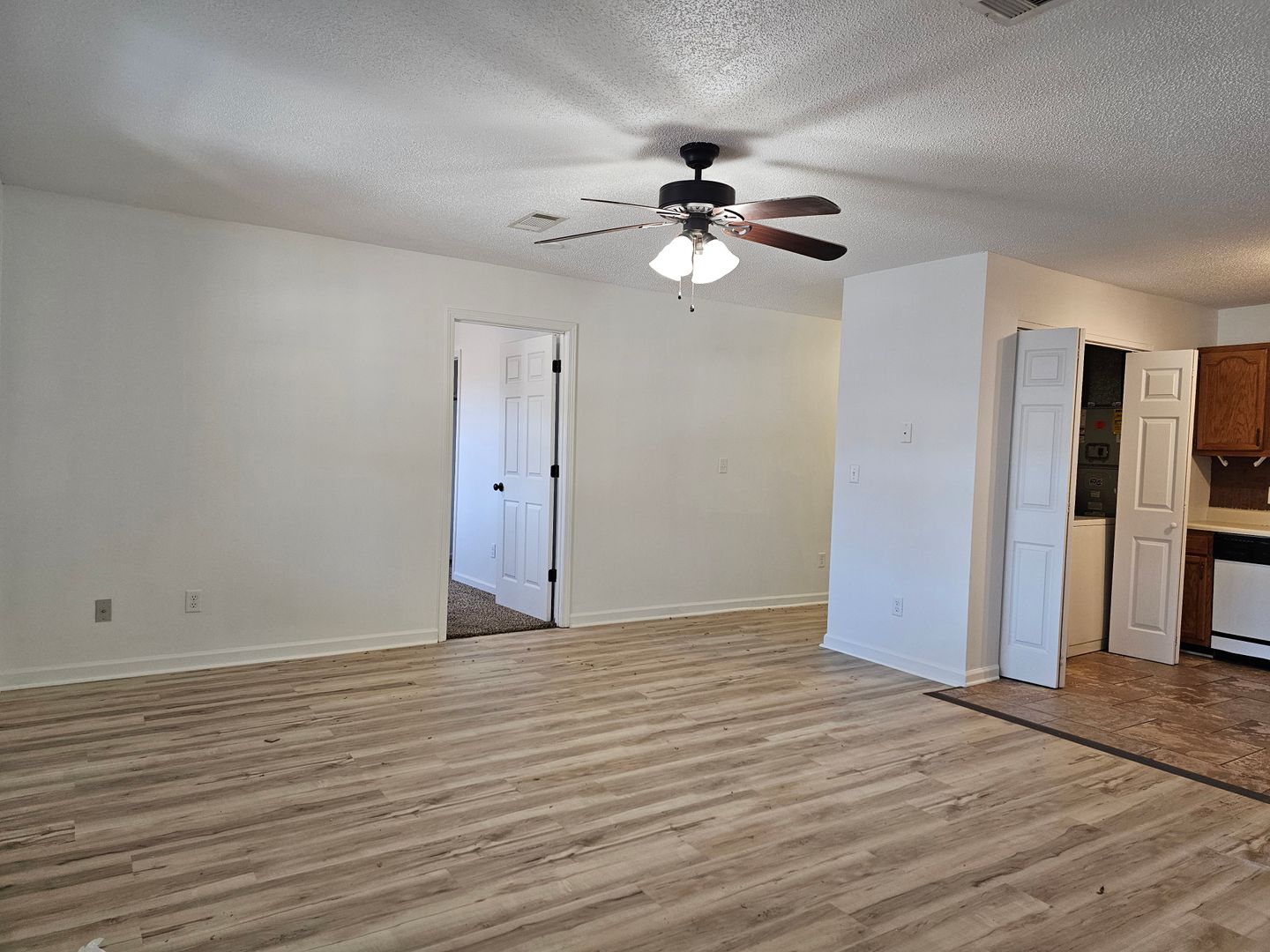 Spacious 4 Bedroom 2 Bath Upstairs 6 of 12