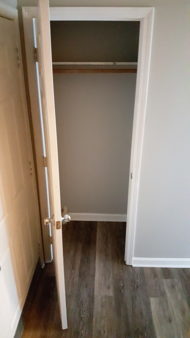 Murray Apartment: 1613 Hamilton Ave