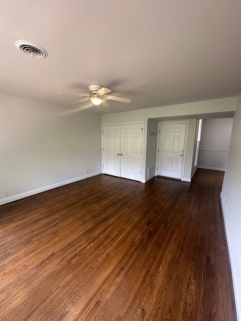 A6 at 246 White Bridge Pike, Nashville TN 37209 10 of 12
