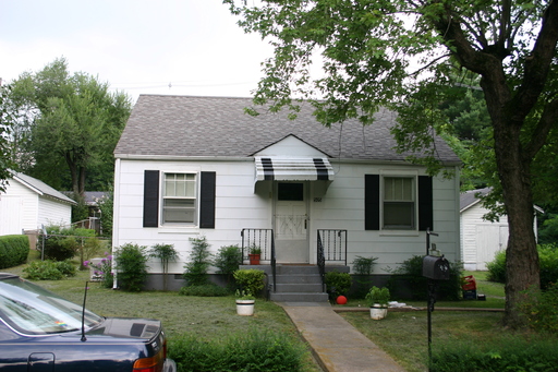 Listing photo thumbnail