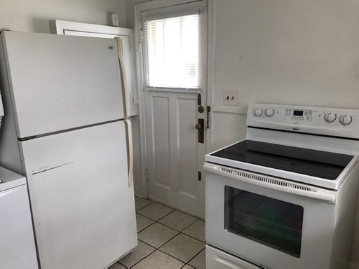 Listing photo thumbnail