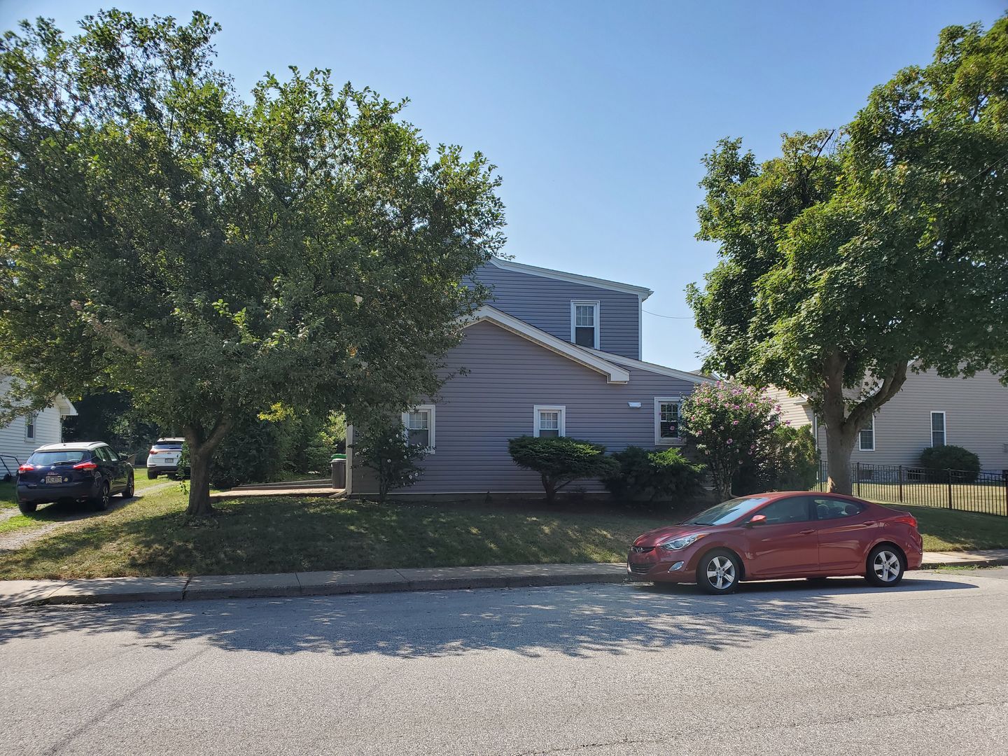 Carlisle Apartment: 805 Hamilton St