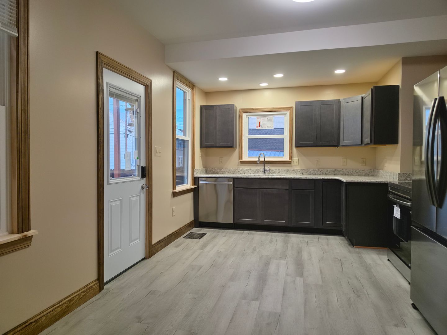 Carlisle Townhome: 254 Franklin St