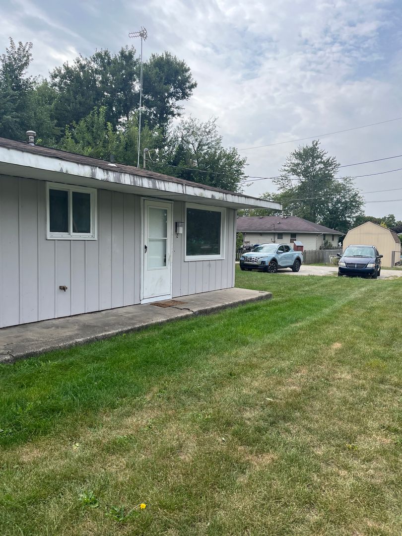 Brookston Apartment: 207 N Prairie St - Apt C