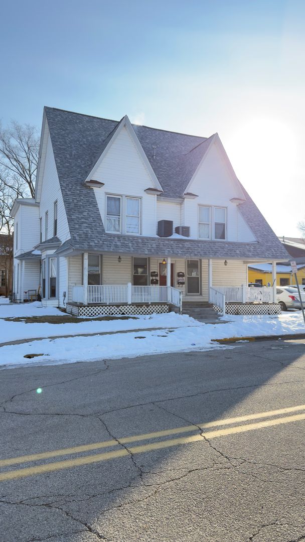Lafayette Apartment: 641 N. 5th Street