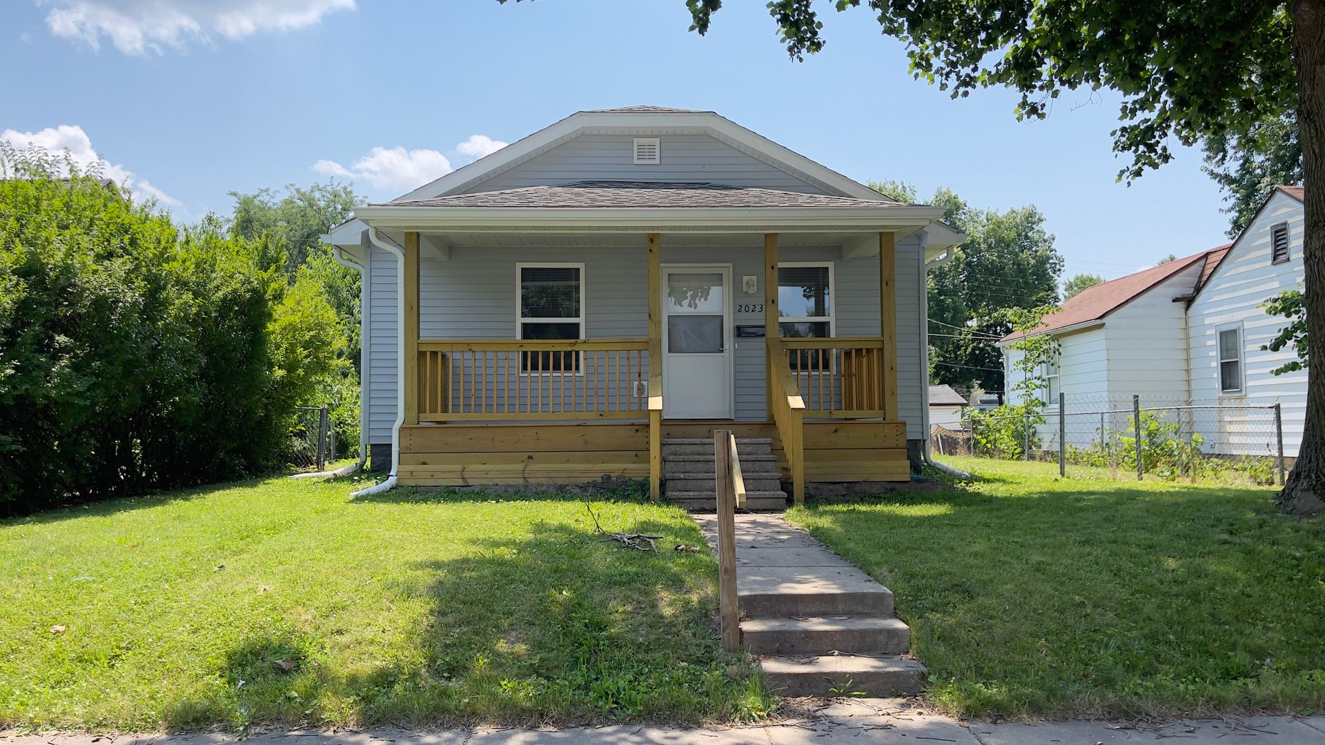 Lafayette House: 2023 Monon Ave