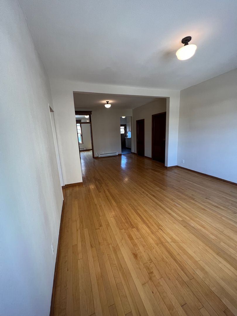 Fargo Apartment: 422 2nd Ave N