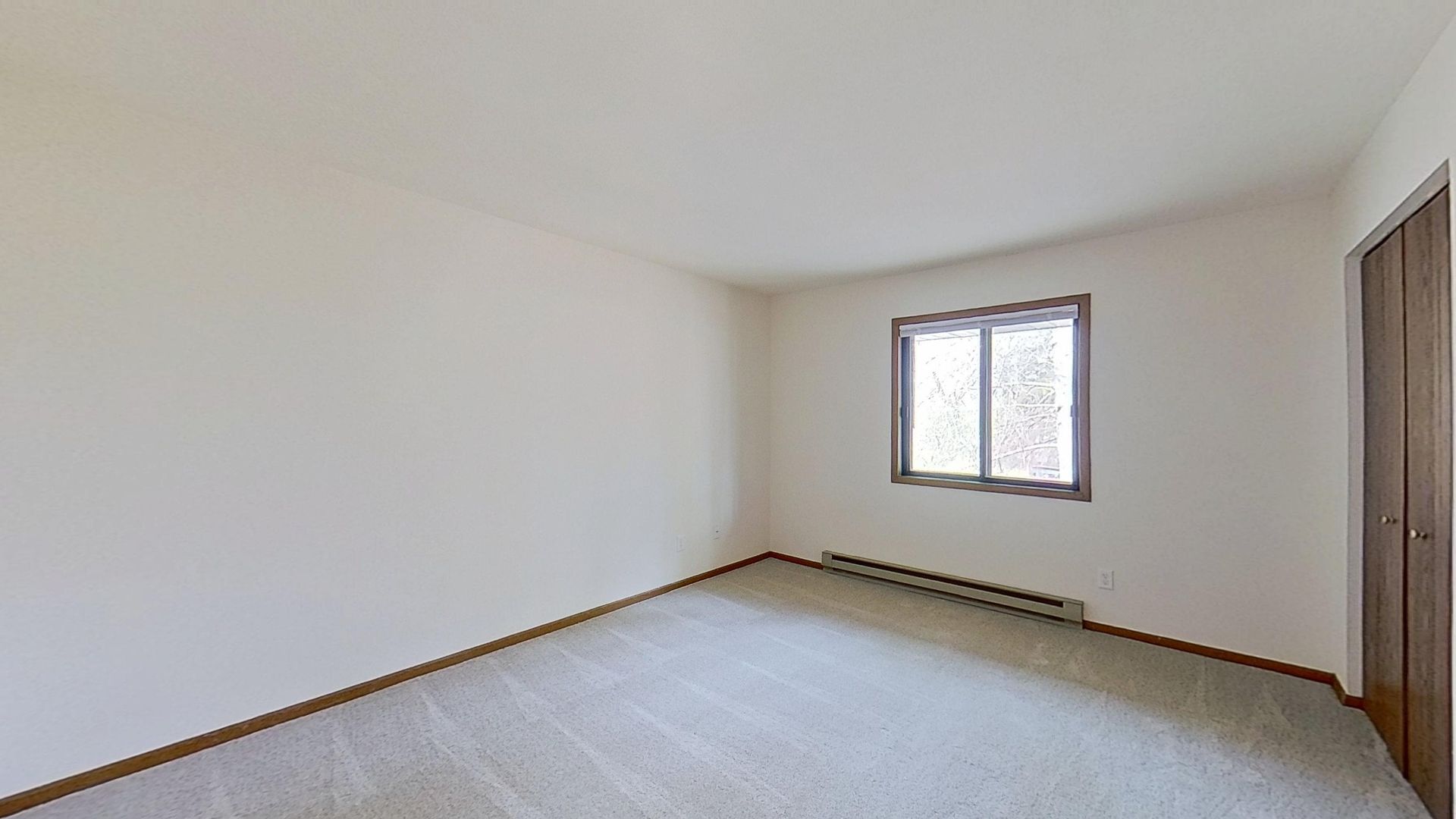 RENOVATED Lower 1 Bedroom 1 Bathroom Apartment 12 of 12