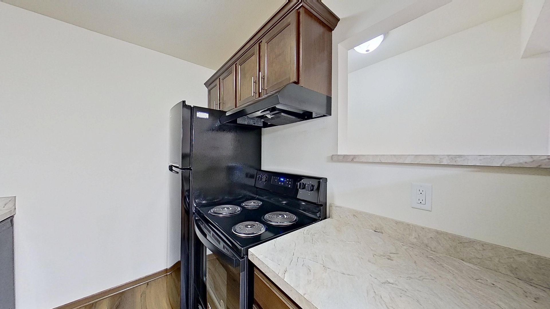 RENT SPECIAL - Renovated Upper 2 Bedroom 1.5 Bathroom Apartment 11 of 12