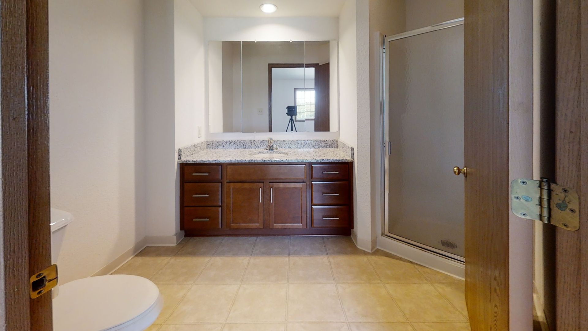 RENOVATED Condo Style Upper 2 Bedroom 2 Bathroom Apartment 8 of 12