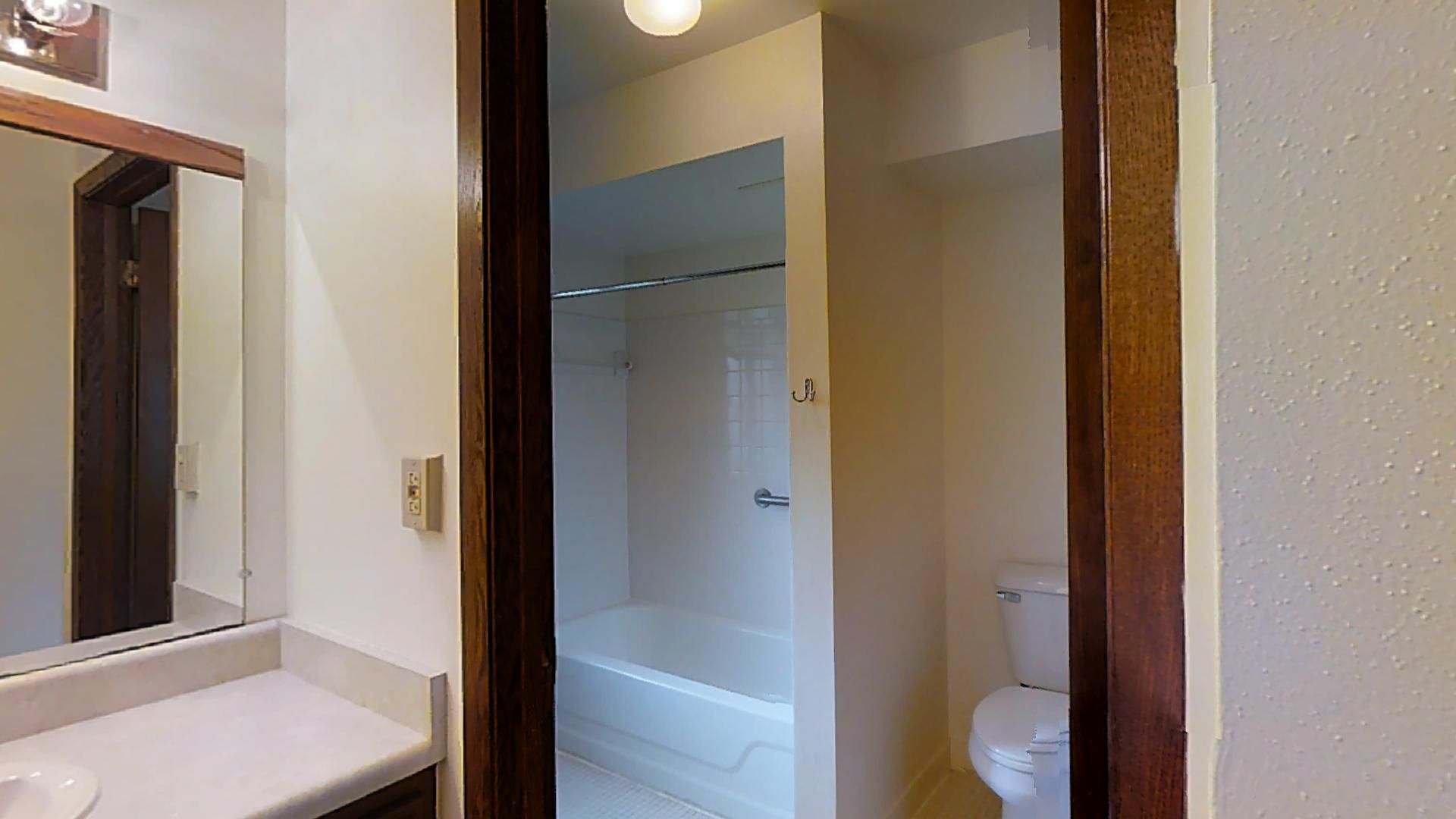 Menomonee Falls Apartment: W147 N7680-7700 North Point Dr