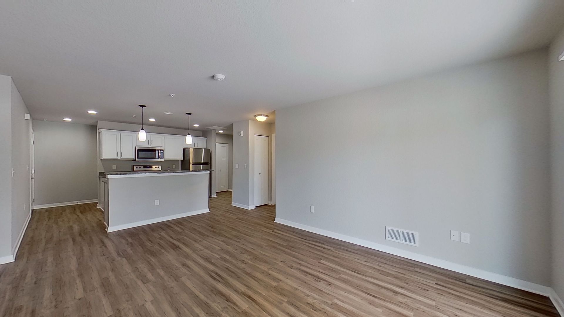Slinger Apartment: 1777, 1779, 1815 American Eagle Dr.