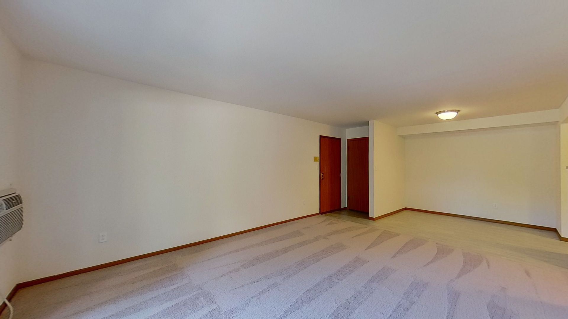 Menomonee Falls Apartment: N81 W15141 Appleton Ave