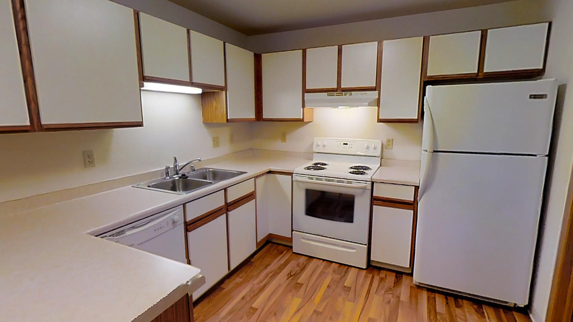 Hartford Apartment: 2979,3005 South Gate Dr