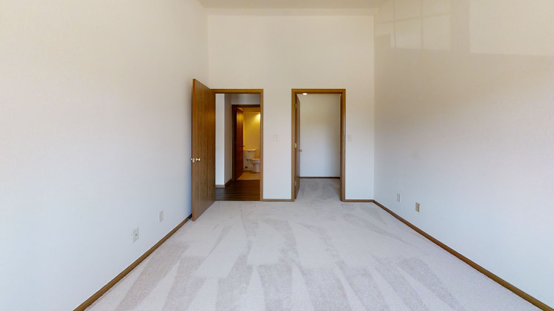 RENOVATED Condo Style Lower 2 Bedroom 2 Bathroom Apartment 7 of 12