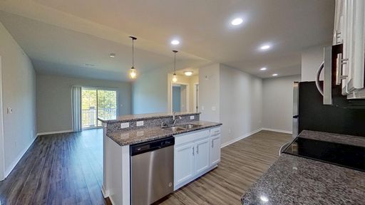 RENT SPECIAL - Brand New Condo Style Upper 3 Bedroom 2 Bathroom plus Den Apartment is Available