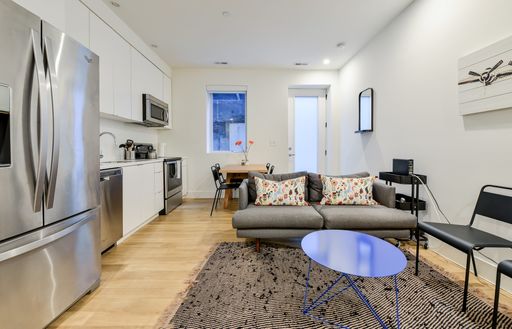 OSLOshaw - Unit 2 - Bedroom B – Private Room + Bathroom in Shaw – photo 1