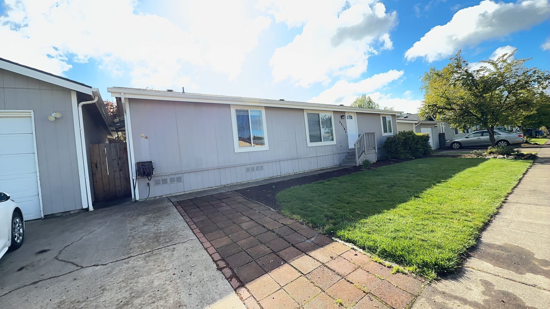 Tangent Condo: 33175 McFarland Road