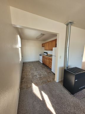 256 University St., Jefferson, OR 97352