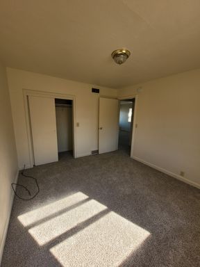 256 University St., Jefferson, OR 97352