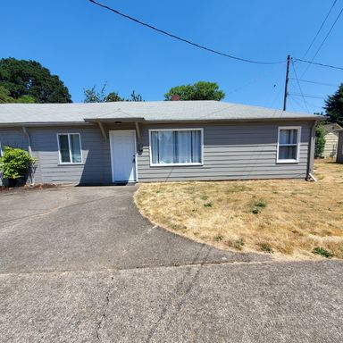 Cozy 2 Bed, 1 Bath Home close to Burkhart park!! – photo 1