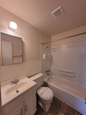 256 University St., Jefferson, OR 97352