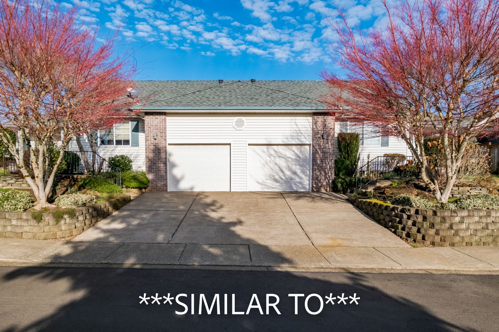 Salem Apartment: 5482 & 5486 Monterey Dr SE