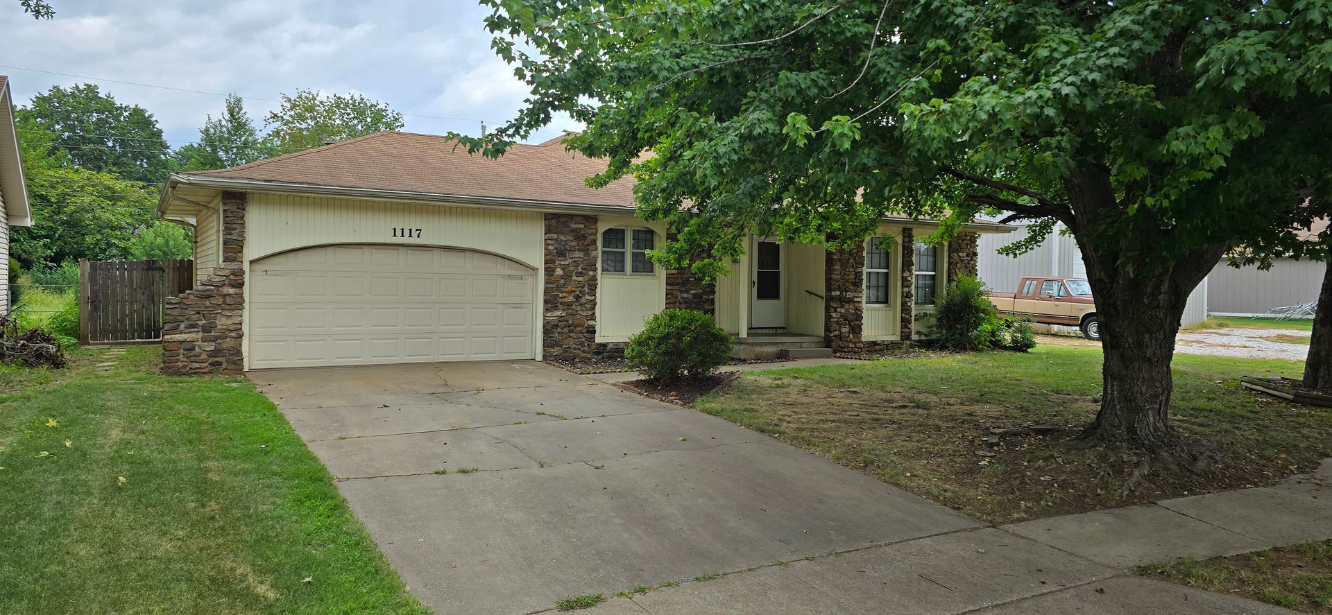 Springfield House: 1117 E. Rosebrier St.