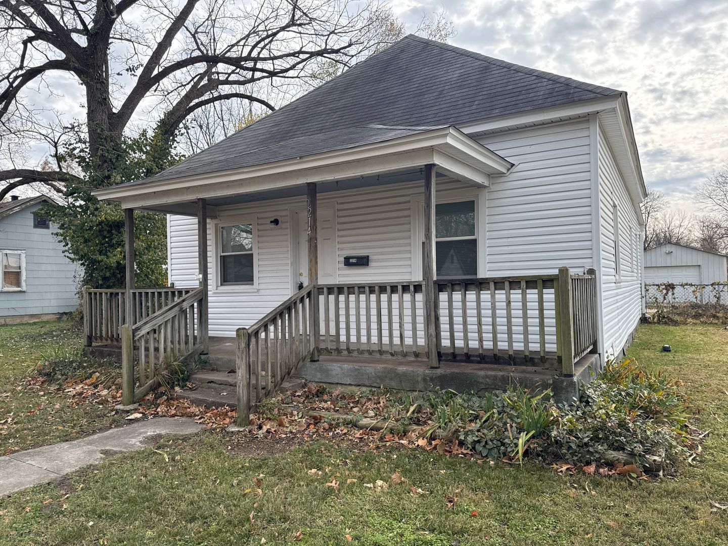 Springfield House: 2214 W. Phelps St.