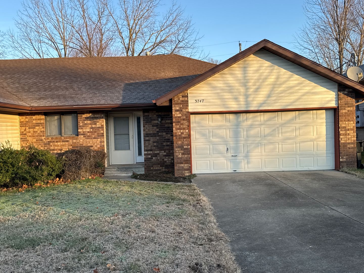 Springfield House: 3747 W. Sylvania