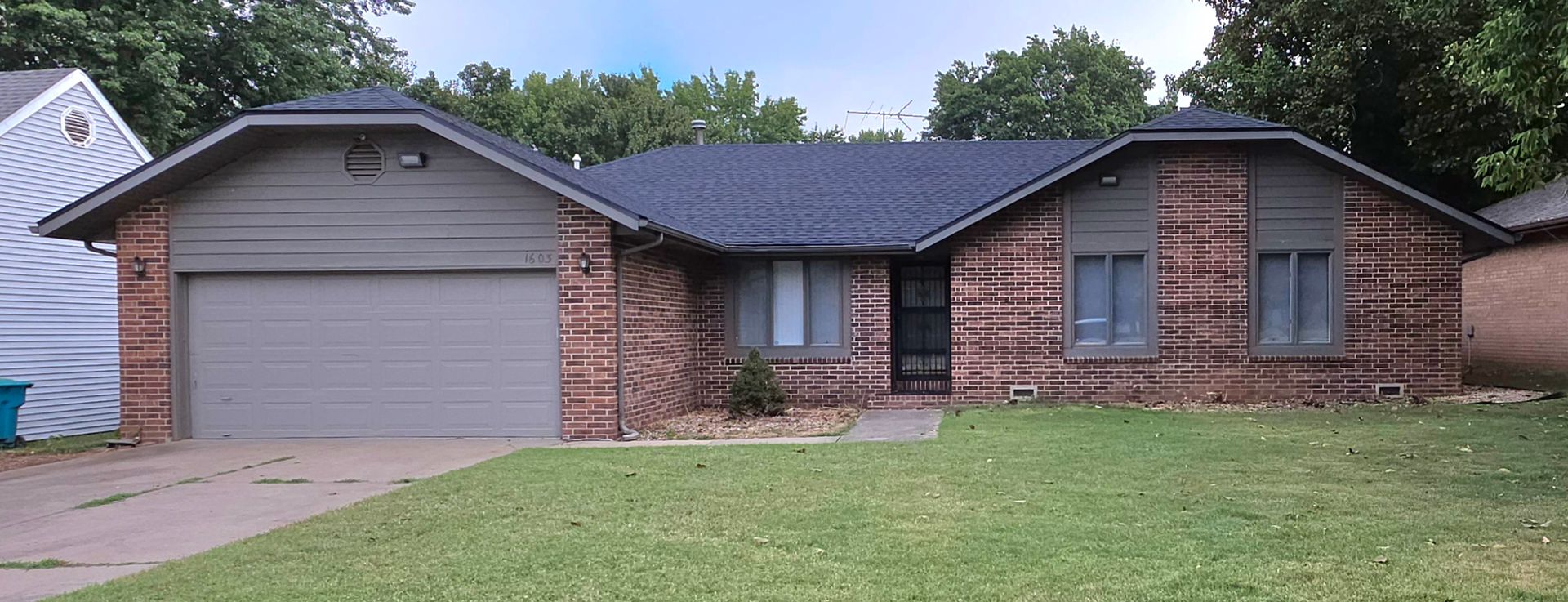 Springfield House: 1603 E. Woodgate St