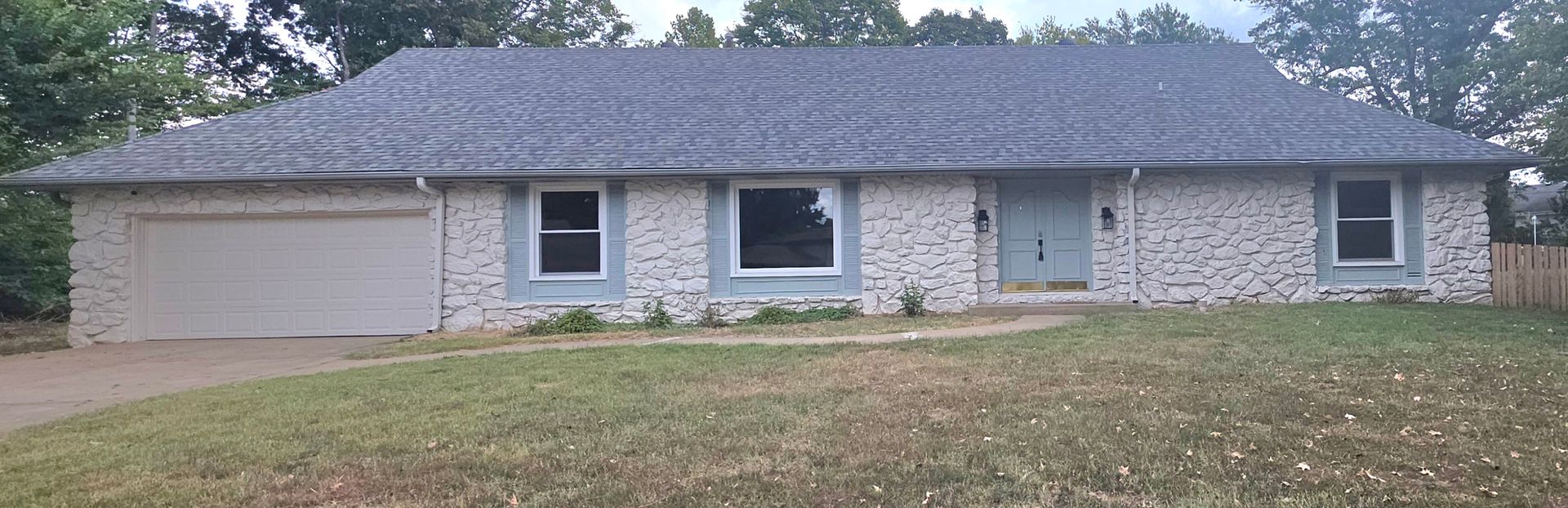 Springfield House: 3312 S Graystone Place