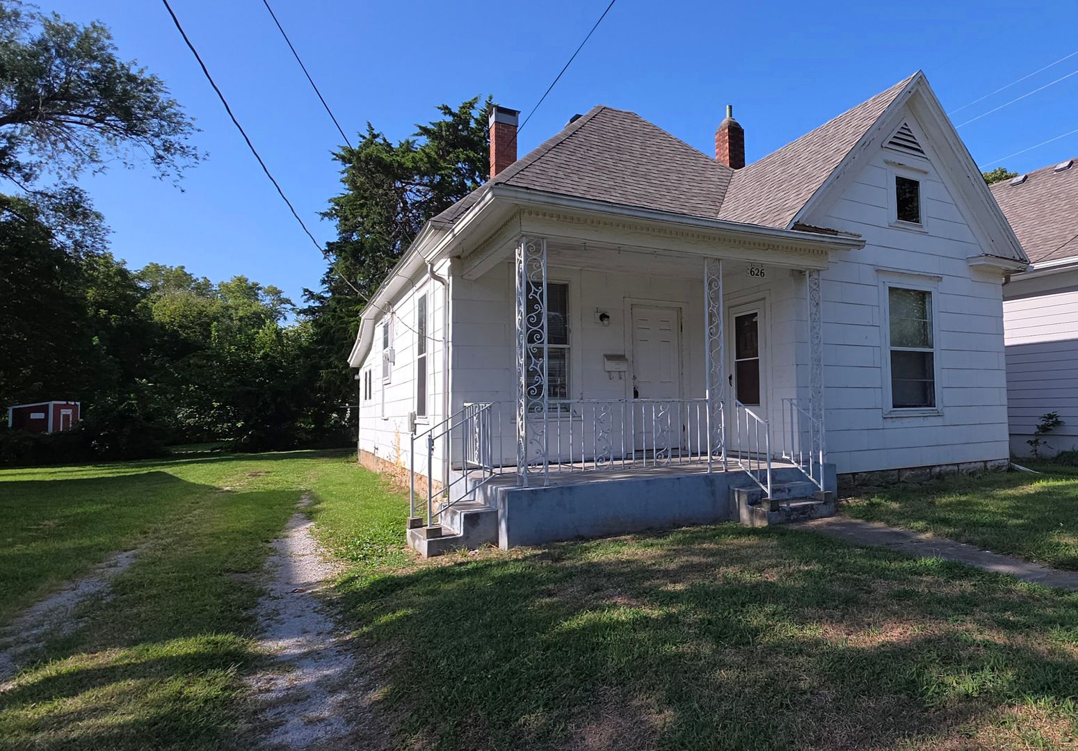 Springfield House: 626 W Lynn St.