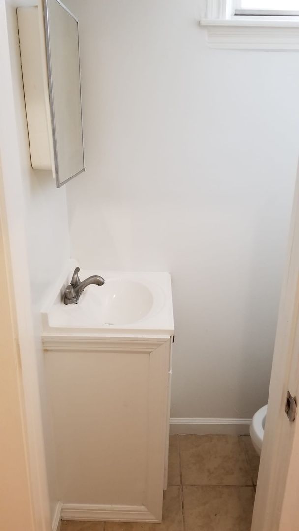 5346 Webster St 14 of 19