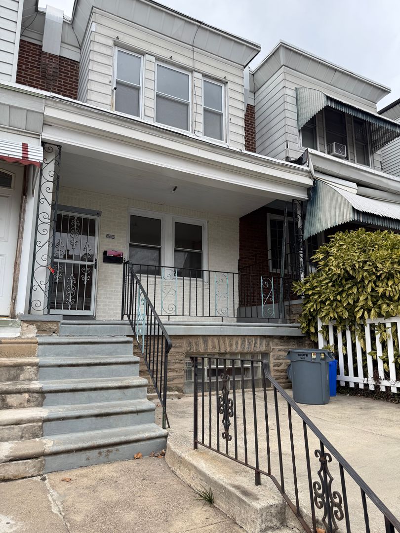 Philadelphia House: 6030 N American St