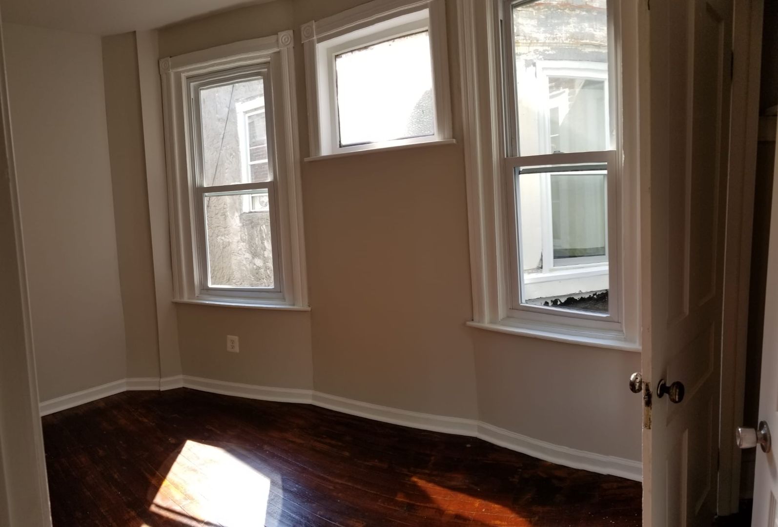 5346 Webster St 16 of 19